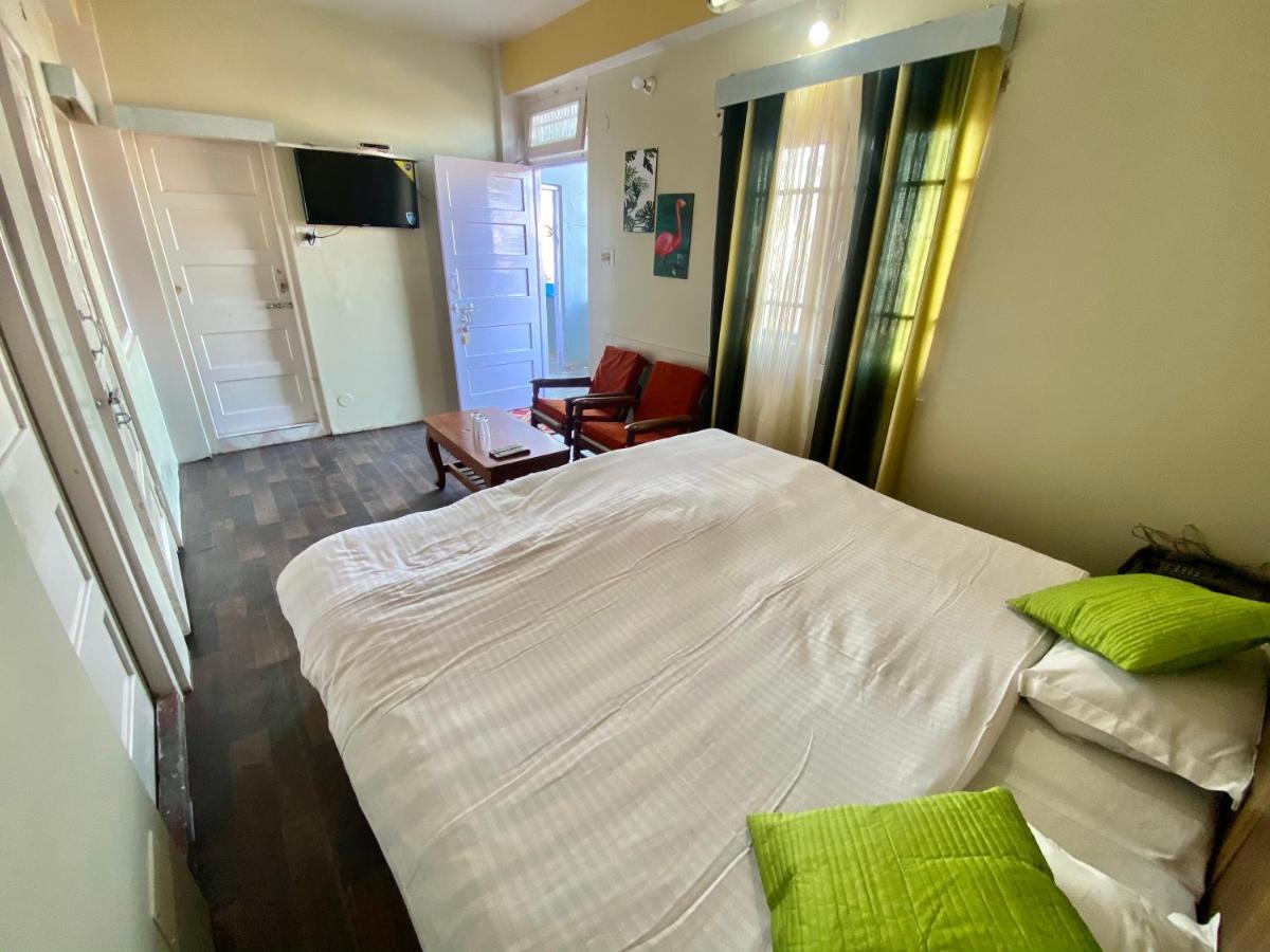 The Travelista Shimla Bed and Breakfast Εξωτερικό φωτογραφία